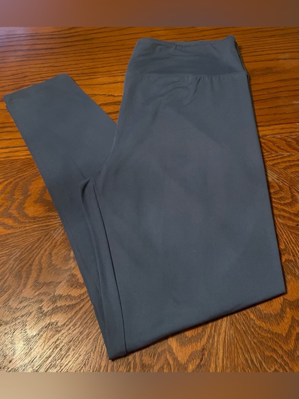 LLR TC Legging new, never worn. Beautiful blue color.